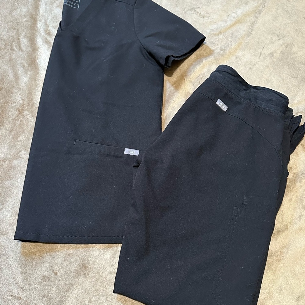 Figs Casma and Kade Set Black